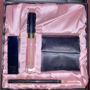 e.l.f. x Jennifer Coolidge Dirty Pillows Lip Kit